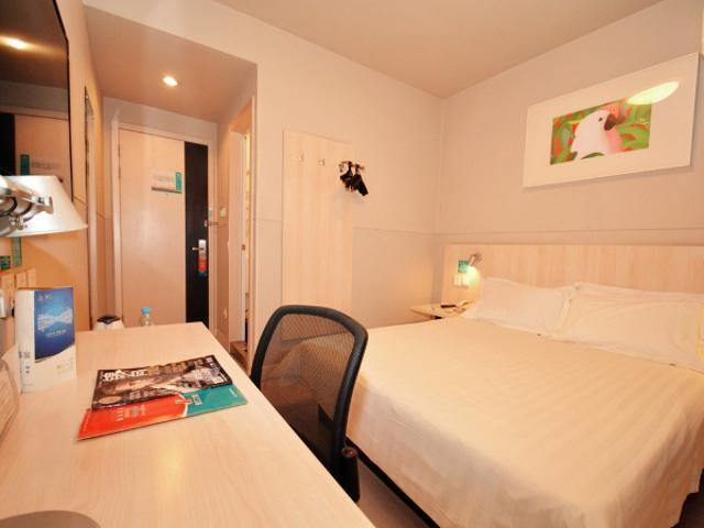 Jinjiang Inn Xuchang Hubin Road מראה חיצוני תמונה